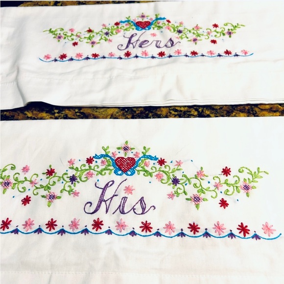 NWOT Vtg pair Hand Embroidered Standard Pillow Cases “ His & Hers” - Picture 6 of 7